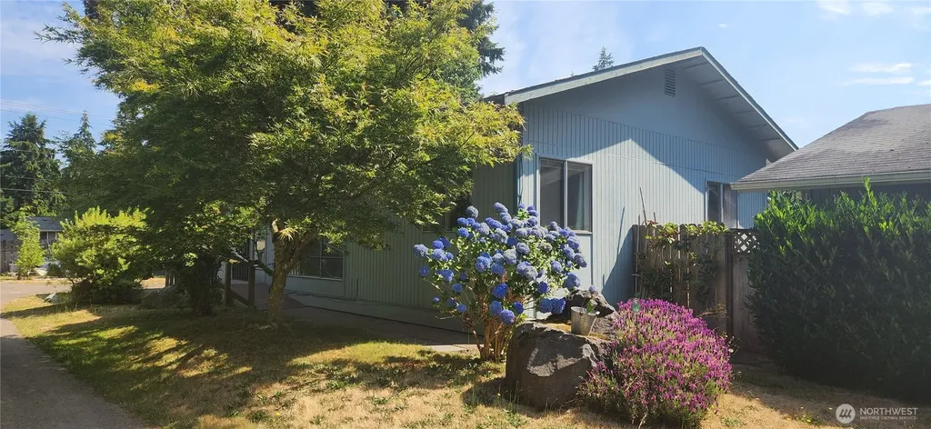 2447 Erlands Point Road NW Bremerton WA 98312