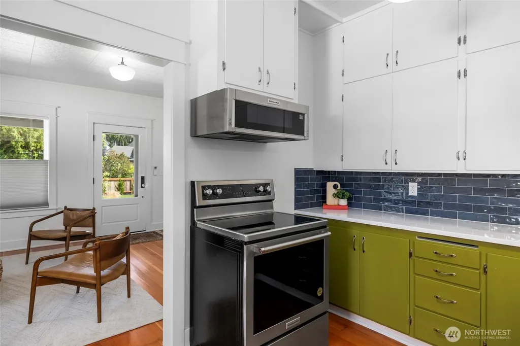 612 S Third Street La Conner WA 98257