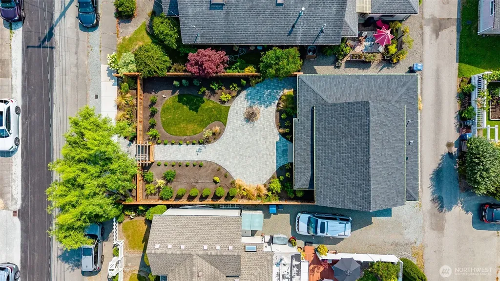 612 S Third Street La Conner WA 98257