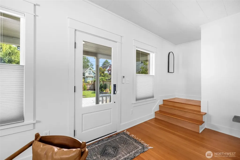 612 S Third Street La Conner WA 98257
