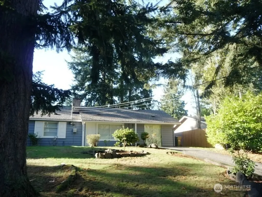 21906 55th Avenue W Mountlake Terrace WA 98043