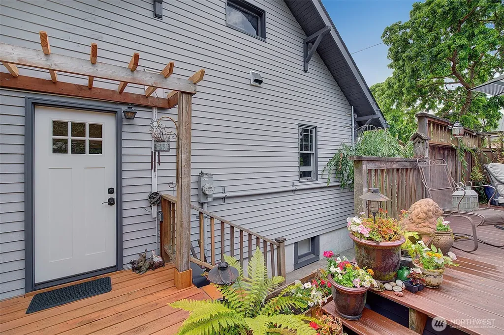7418 8th Avenue NW Seattle WA 98117