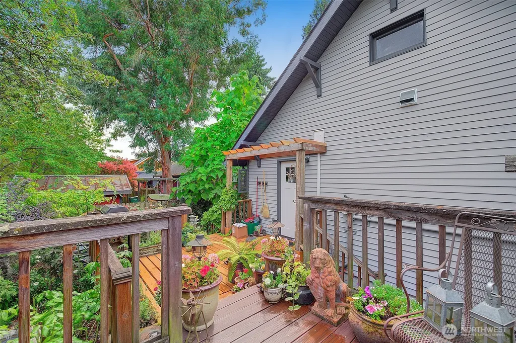 7418 8th Avenue NW Seattle WA 98117