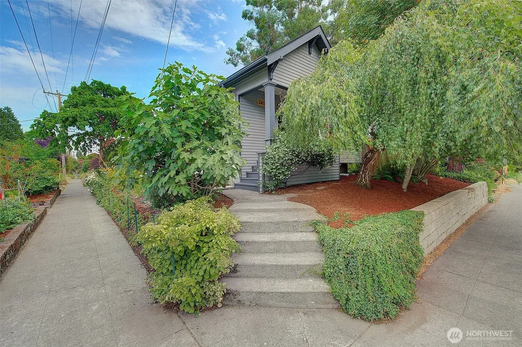 7418 8th Avenue NW Seattle WA 98117