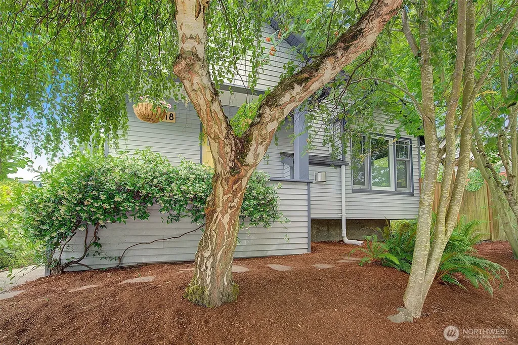 7418 8th Avenue NW Seattle WA 98117