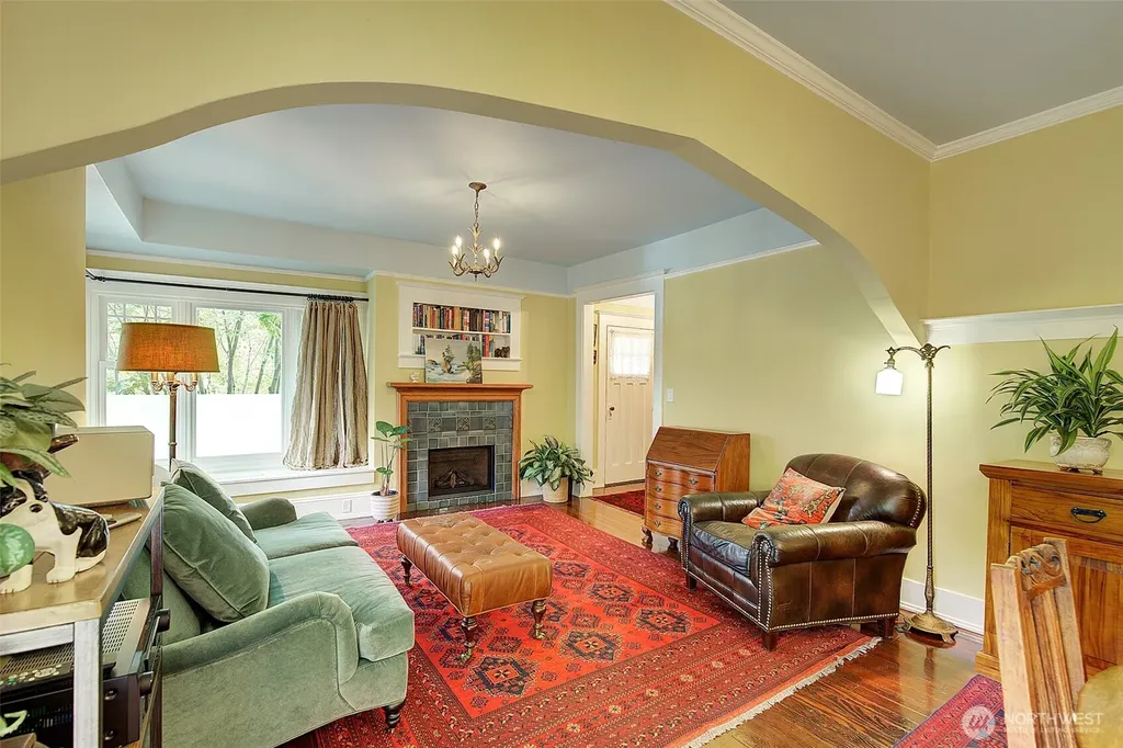 7418 8th Avenue NW Seattle WA 98117