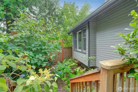 7418 8th Avenue NW Seattle WA 98117