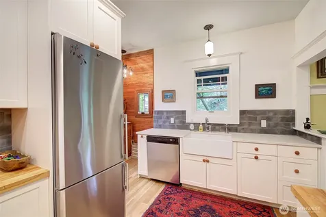 7418 8th Avenue NW Seattle WA 98117