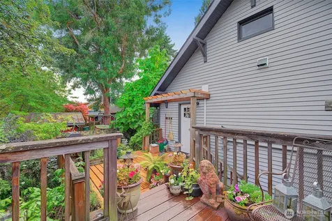 7418 8th Avenue NW Seattle WA 98117