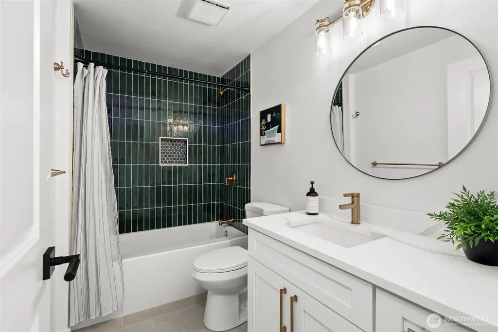 2511 Baymont Place Bremerton WA 98312