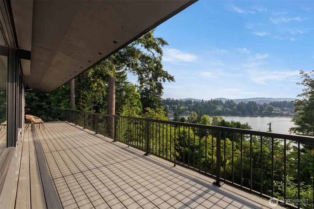 2511 Baymont Place Bremerton WA 98312