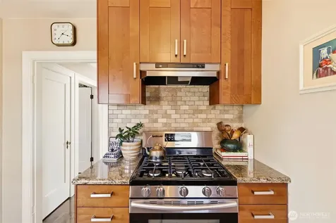 3305 Fawcett Avenue Tacoma WA 98418