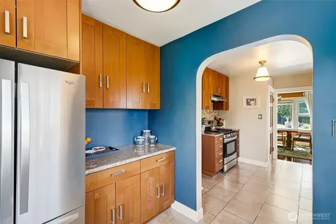 3305 Fawcett Avenue Tacoma WA 98418