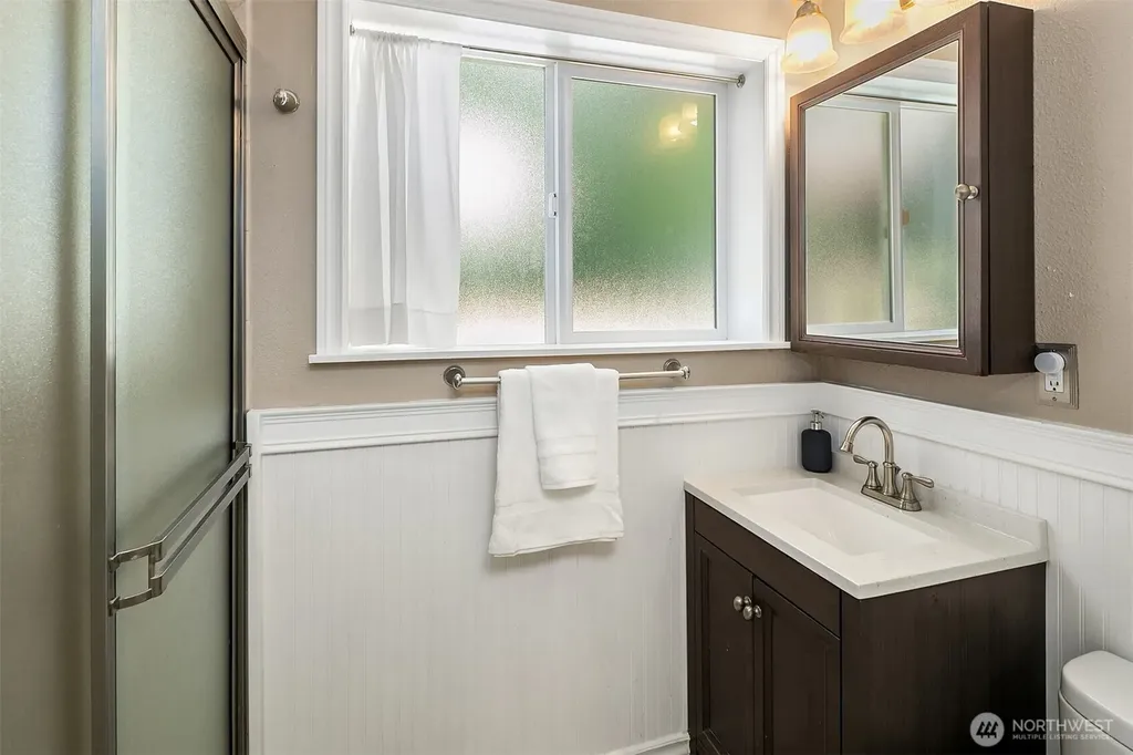 21504 124th Avenue SE Kent WA 98031