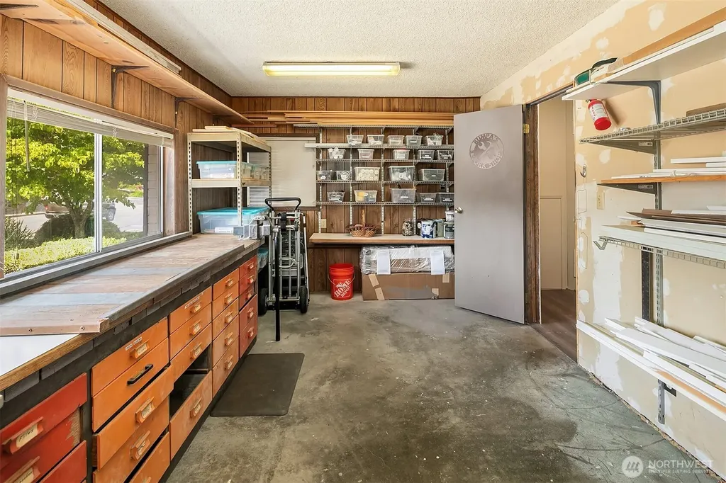 21504 124th Avenue SE Kent WA 98031
