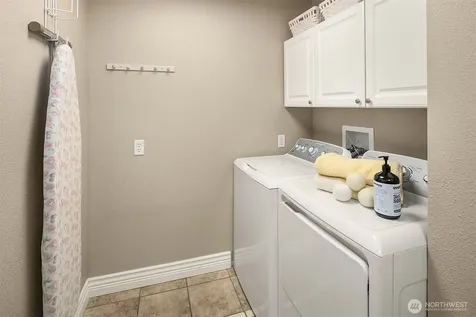 21504 124th Avenue SE Kent WA 98031