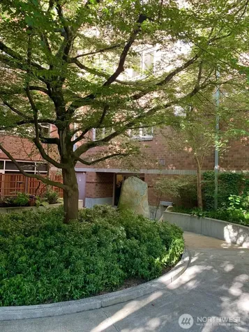 720 Queen Anne Avenue N Seattle WA 98109