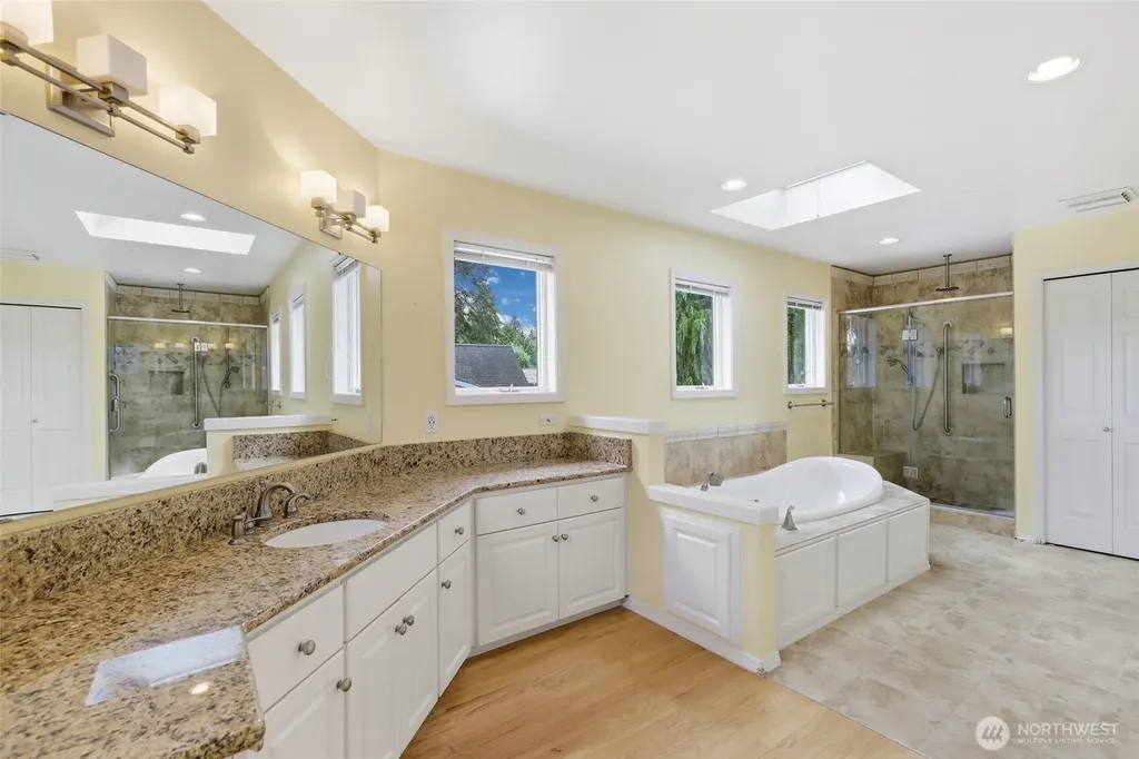 31422 7th Place SW Federal Way WA 98023