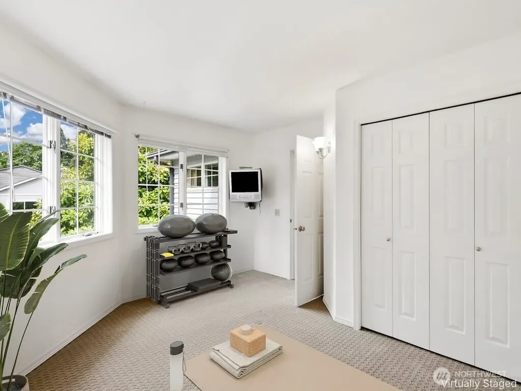 31422 7th Place SW Federal Way WA 98023