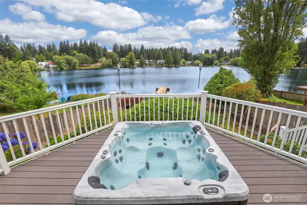31422 7th Place SW Federal Way WA 98023