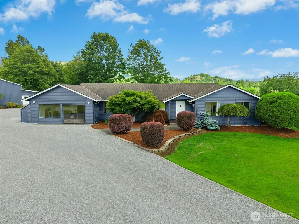 41218 292nd Way SE Enumclaw WA 98022