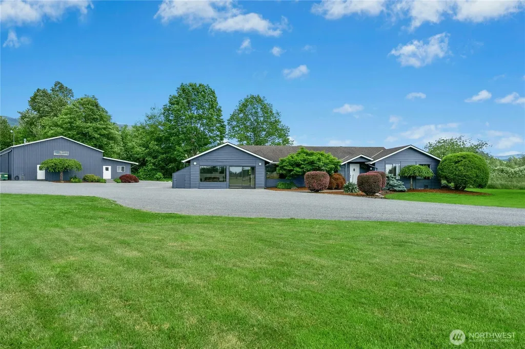 41218 292nd Way SE Enumclaw WA 98022