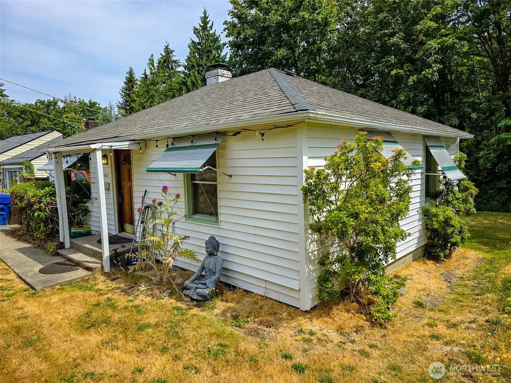 11422 71st Place S Seattle WA 98178