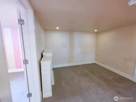 11422 71st Place S Seattle WA 98178