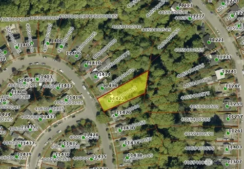 11422 71st Place S Seattle WA 98178