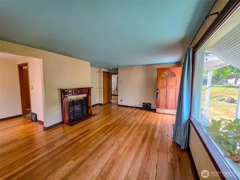 11422 71st Place S Seattle WA 98178