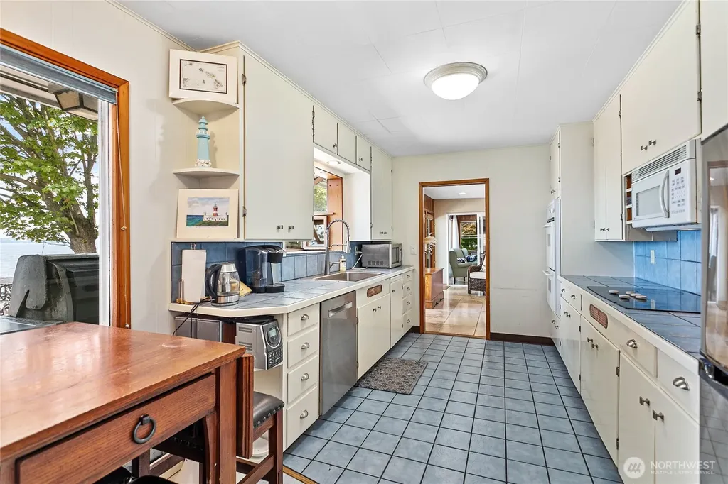 8693 Oertel Drive Blaine WA 98230