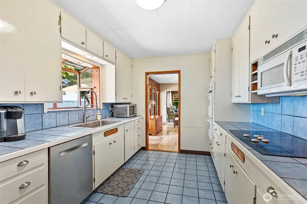 8693 Oertel Drive Blaine WA 98230