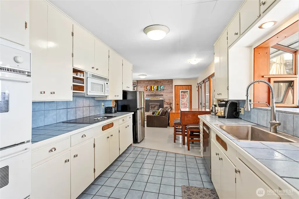 8693 Oertel Drive Blaine WA 98230