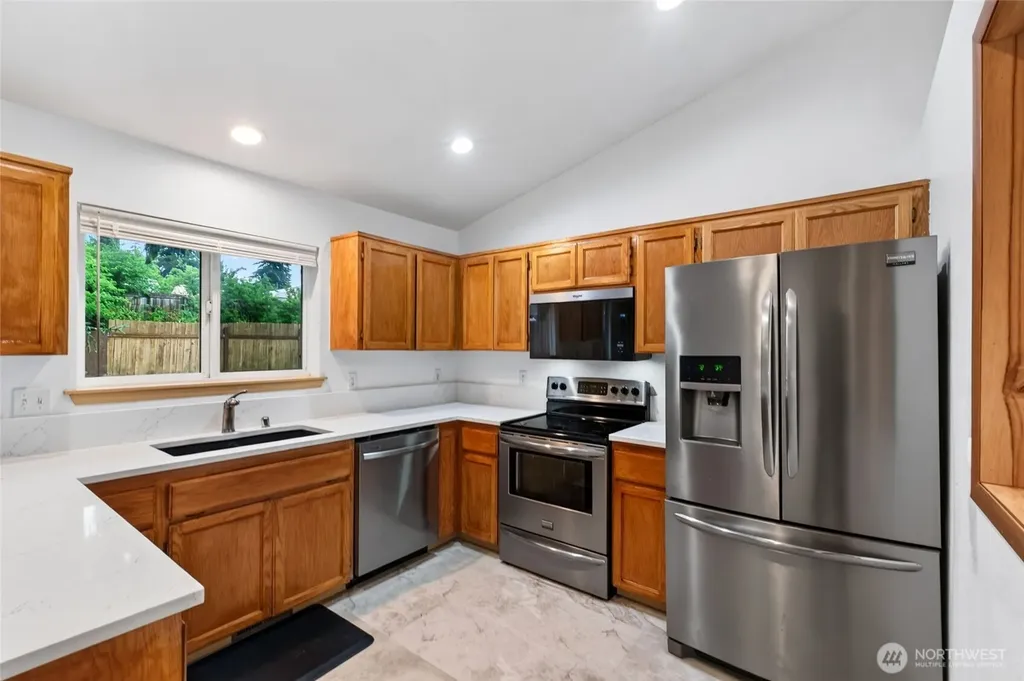 426 Comet Street Milton WA 98354