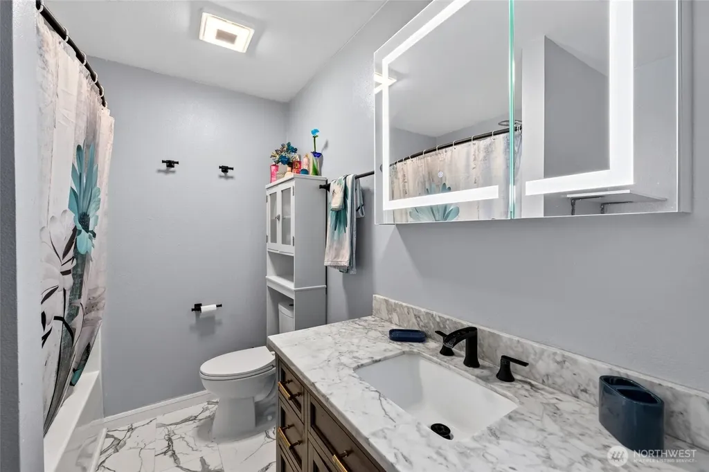 426 Comet Street Milton WA 98354