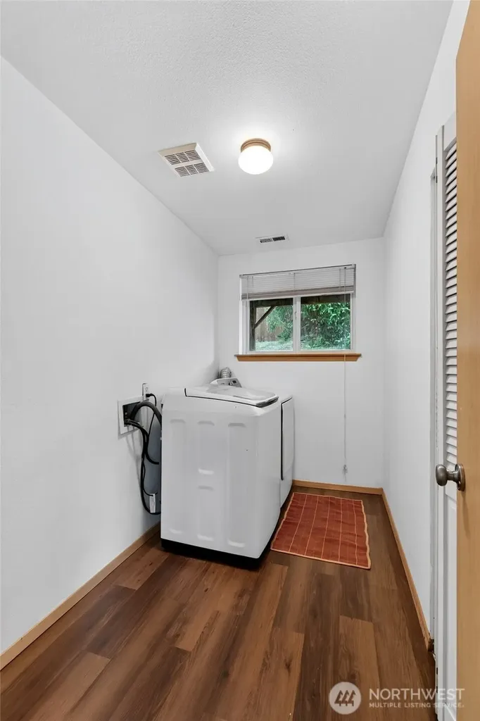 426 Comet Street Milton WA 98354