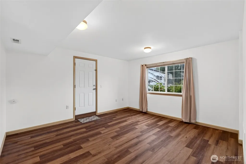 426 Comet Street Milton WA 98354