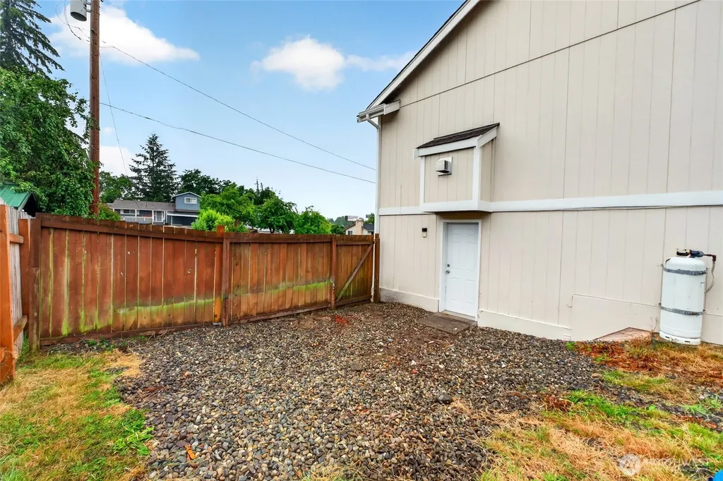 426 Comet Street Milton WA 98354