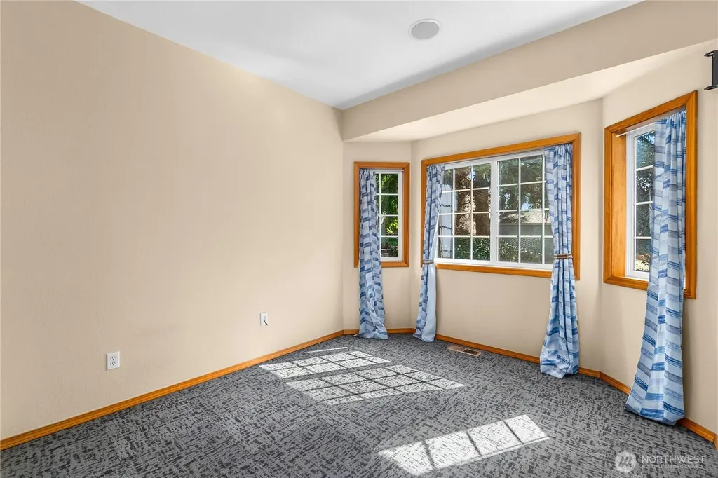 4234 Legacy Drive NE Olympia WA 98516