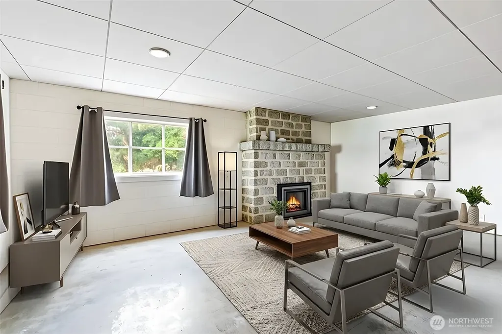 4512 Layman Ter NE Tacoma WA 98422