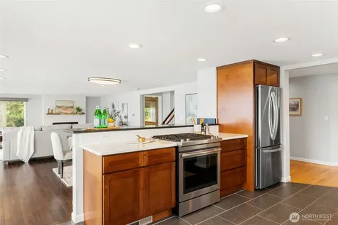 4512 Layman Ter NE Tacoma WA 98422