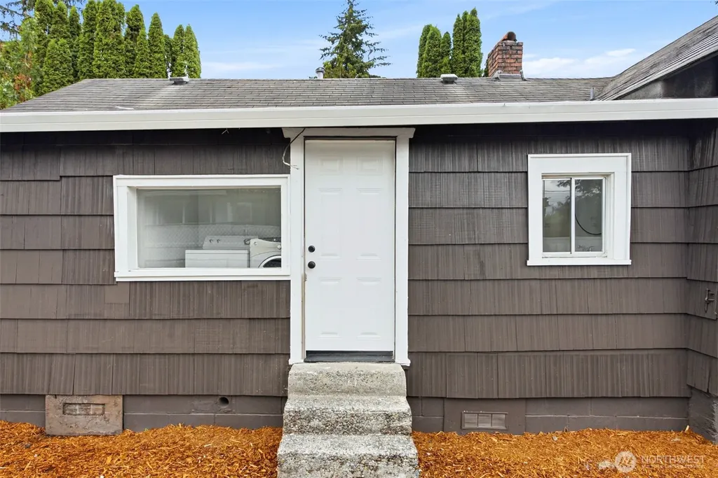8421 S D Street S Tacoma WA 98444