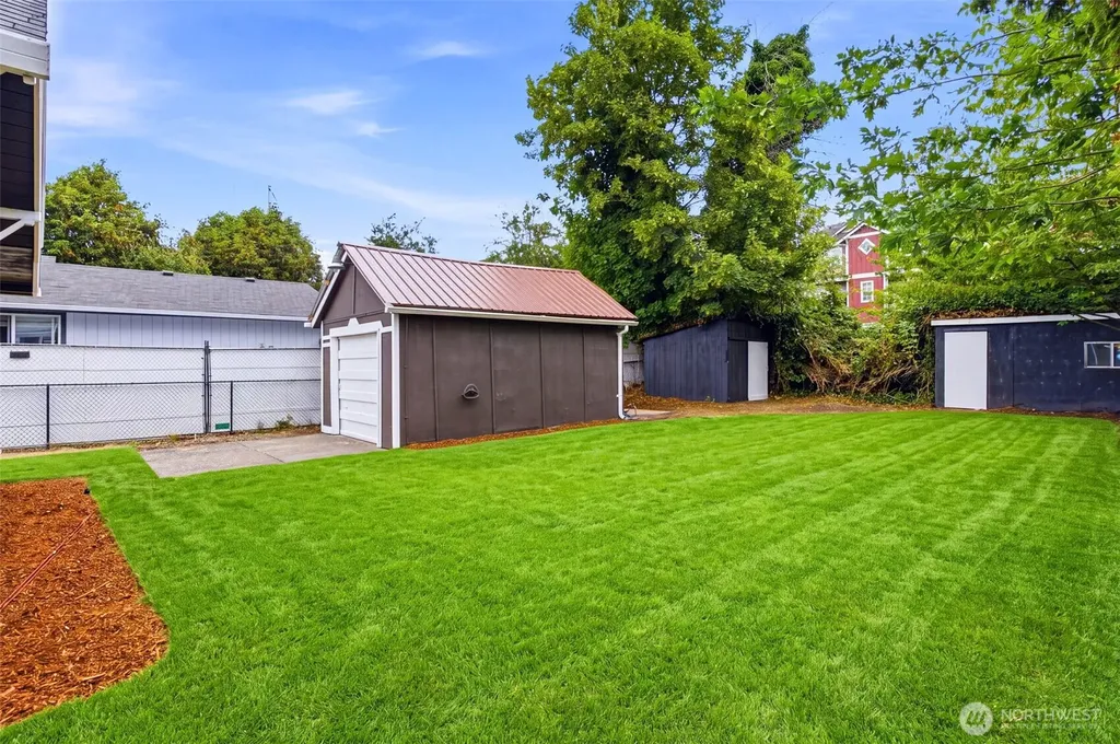 8421 S D Street S Tacoma WA 98444