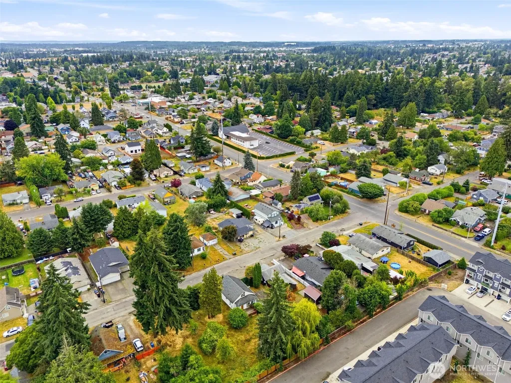 8421 S D Street S Tacoma WA 98444