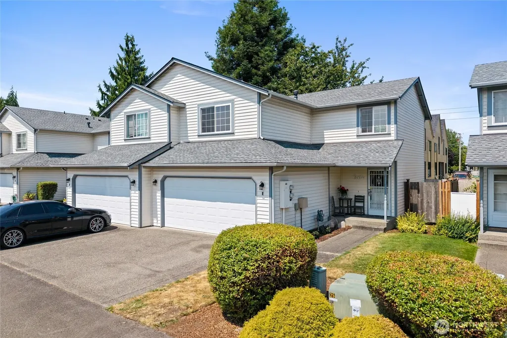 808 13th Street SE Puyallup WA 98372