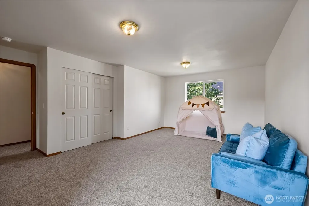 808 13th Street SE Puyallup WA 98372