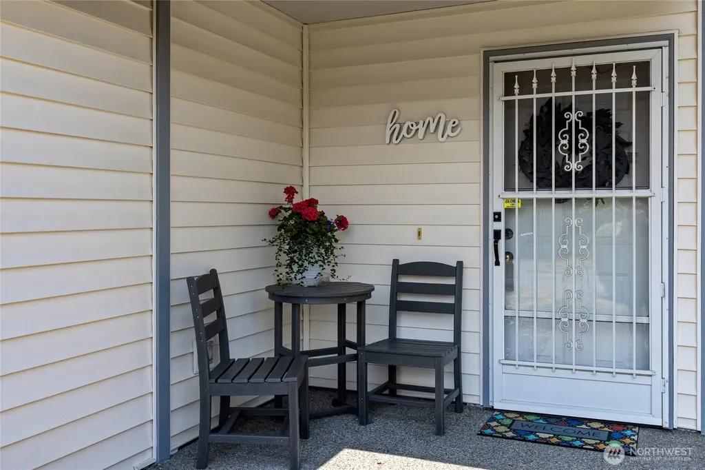 808 13th Street SE Puyallup WA 98372