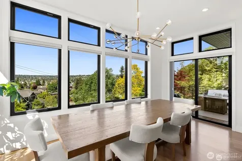 728 W Etruria Street Seattle WA 98119