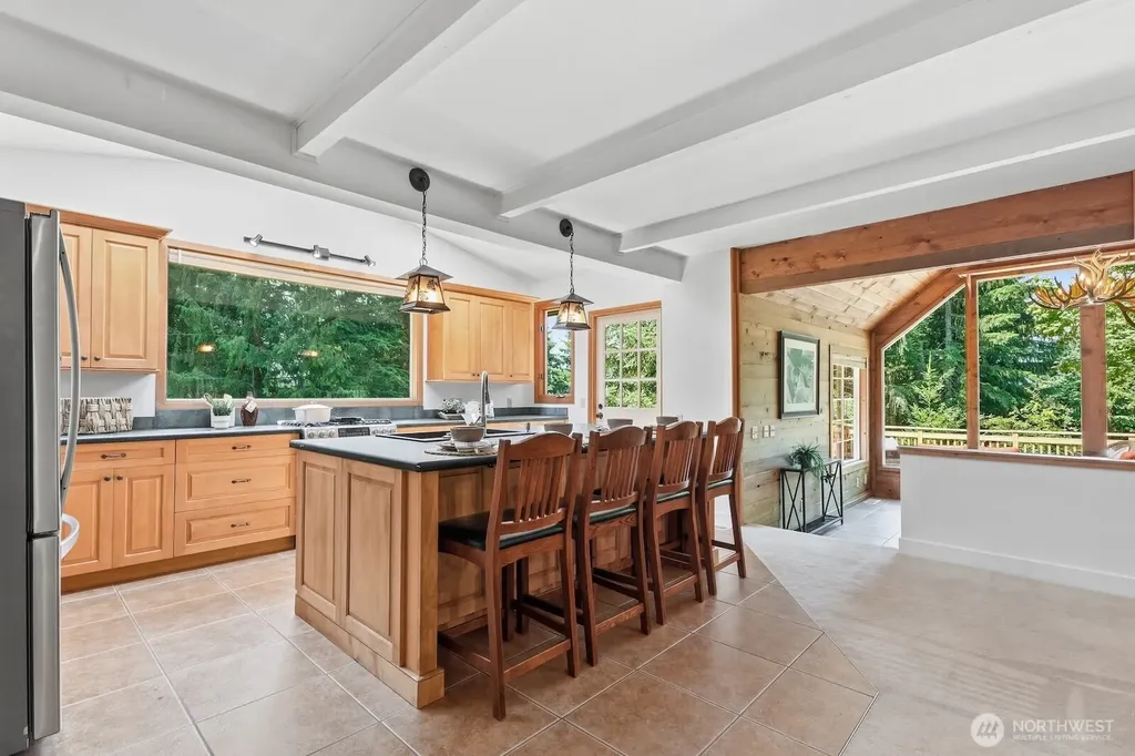 44216 SE 166th Street North Bend WA 98045