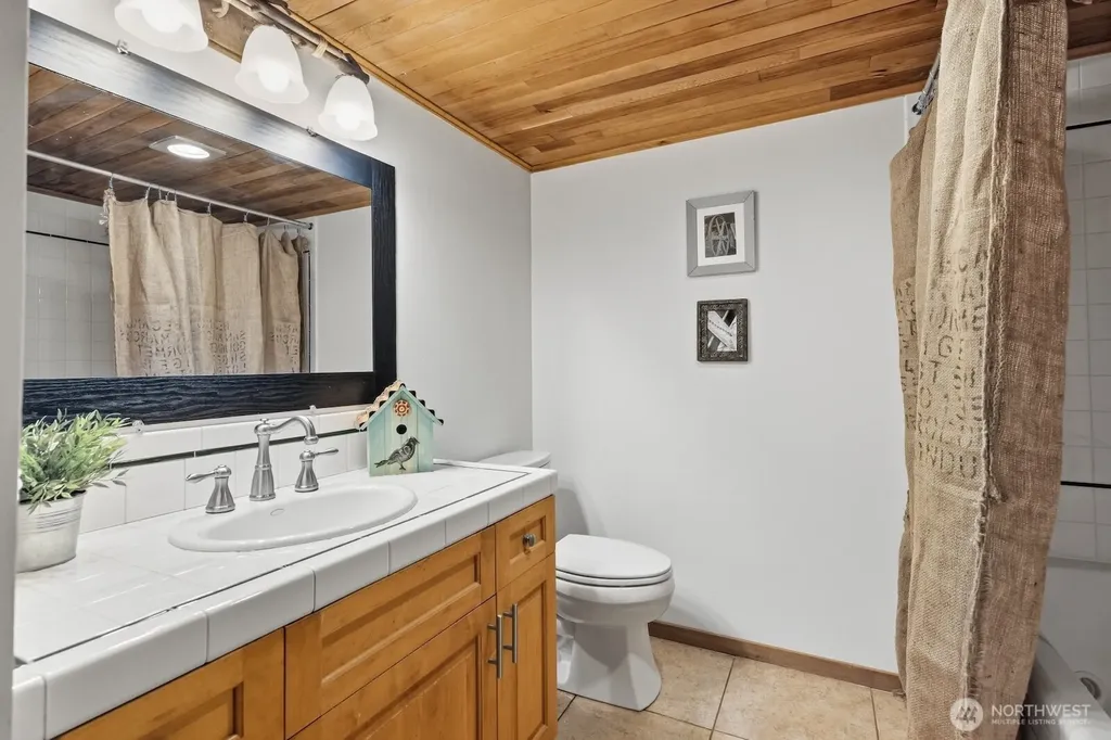 44216 SE 166th Street North Bend WA 98045